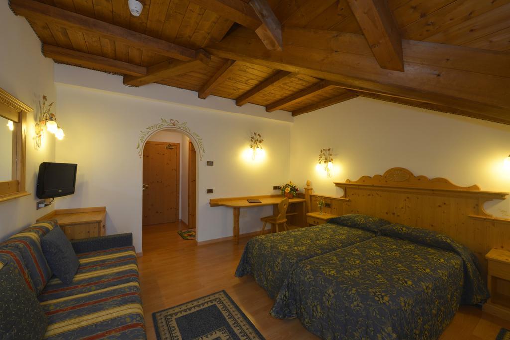 Hotel La Torretta Passo del Tonale Pokój zdjęcie